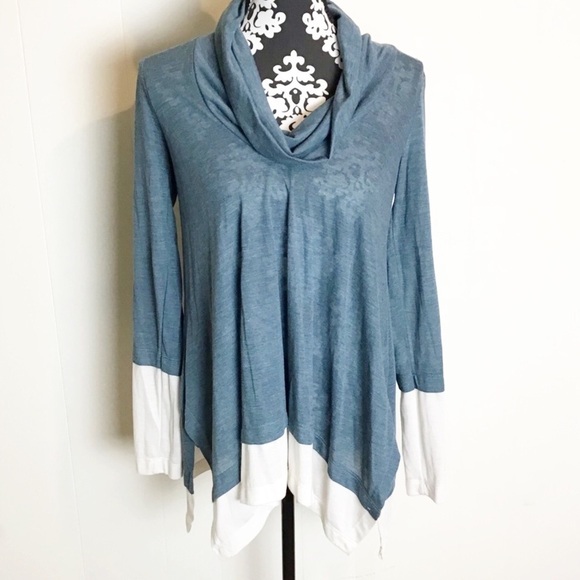 Splendid Cowl Neck Pull Over Top - Picture 1 of 10